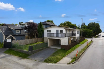 1020 E King Edward Avenue, Vancouver, BC, Vancouver — Single Family Residence for sale