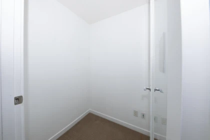 Powder Room Photo of 1710 610 Granville Street, Vancouver, BC