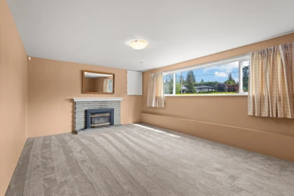 Laundry Room Photo of 929 Grover Avenue, Coquitlam, BC