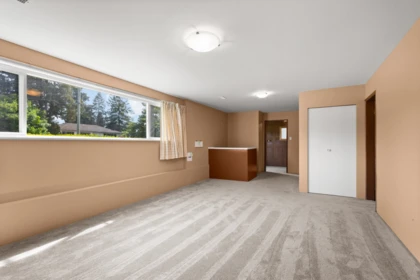 Mudroom Photo of 929 Grover Avenue, Coquitlam, BC