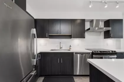 605 500 Royal Avenue, New Westminster, BC, New Westminster — Apartment/Condo for sale