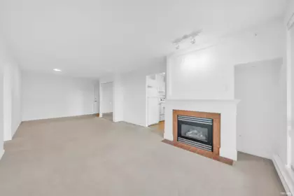 807 6611 Southoaks Crescent, Burnaby, BC, Burnaby — Apartment/Condo for sale