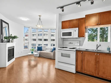 309 3089 Oak Street, Vancouver, BC, Vancouver — Apartment/Condo for sale