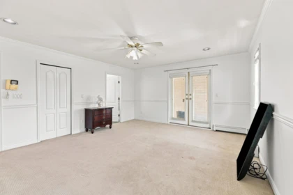 Powder Room Photo of 12580 60a Avenue, Surrey, BC