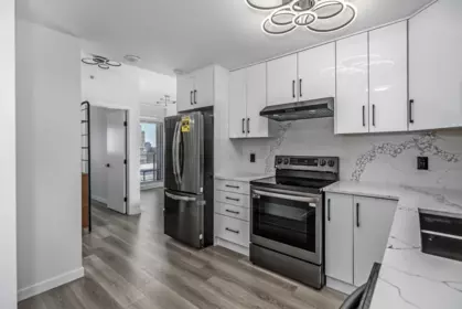 Hot Tub / Spa Photo of 804 6133 Buswell Street, Richmond, BC