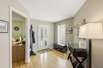 Kitchen Island Photo of 4827 Bluegrouse Drive, Sechelt, BC