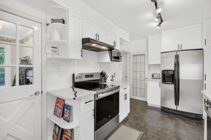 Kitchen Island Photo of 21662 River Road, Maple Ridge, BC