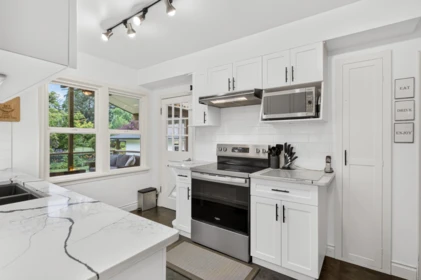 Pantry Photo of 21662 River Road, Maple Ridge, BC