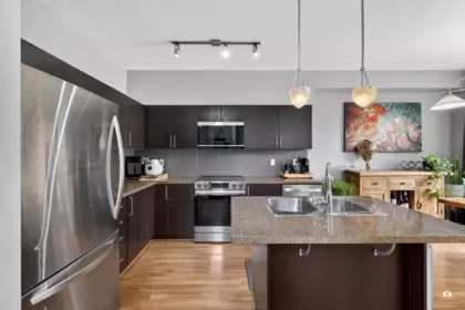 102 6575 192 Street, Surrey, BC, Surrey — Townhouse for sale