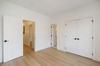 Mudroom Photo of 16673 16 Avenue, Surrey, BC