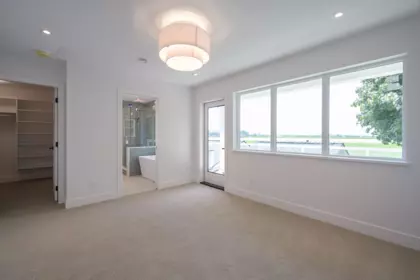 Basement Recreation Room Photo of 4884 42a Avenue, Delta, BC