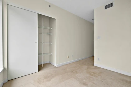 Bedroom 3 Photo of 1508 5900 Alderbridge Way, Richmond, BC