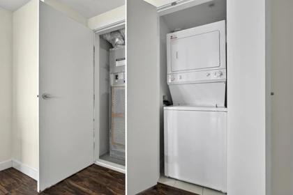 Guest Bathroom Photo of 1508 5900 Alderbridge Way, Richmond, BC
