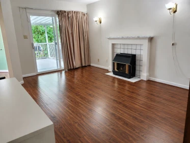 Breakfast Nook Photo of 11976 Meadowlark Drive, Maple Ridge, BC