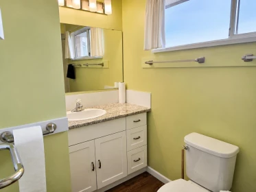 Mudroom Photo of 11976 Meadowlark Drive, Maple Ridge, BC