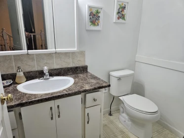 Primary Bathroom Photo of 11976 Meadowlark Drive, Maple Ridge, BC