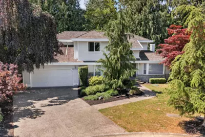 19766 43 Avenue, Langley, BC, Langley — Single Family Residence for sale