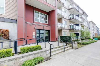 323 13768 108 Avenue, Surrey, BC, Surrey — Apartment/Condo for sale