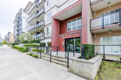323 13768 108 Avenue, Surrey, BC, Surrey — Apartment/Condo for sale
