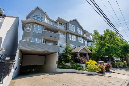Swimming Pool Photo of 406 1630 154 Street, Surrey, BC
