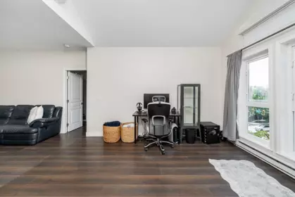 Walk-In Closet Photo of 406 1630 154 Street, Surrey, BC