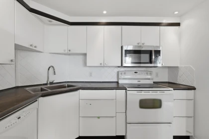 Pantry Photo of 303 1480 Foster Street, White Rock, BC