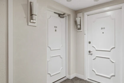Powder Room Photo of 303 1480 Foster Street, White Rock, BC