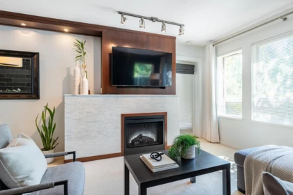 102 3097 Lincoln Avenue, Coquitlam, BC, Coquitlam — Apartment/Condo for sale