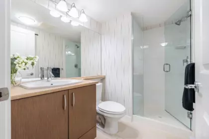 Guest Bathroom Photo of 102 3097 Lincoln Avenue, Coquitlam, BC