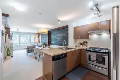 Kitchen Island Photo of 102 3097 Lincoln Avenue, Coquitlam, BC