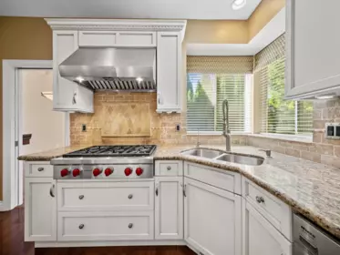 Breakfast Nook Photo of 1760 Hampton Drive, Coquitlam, BC