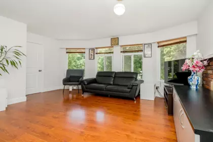 Kitchen Photo of 6074 Sherbrooke Street, Vancouver, BC