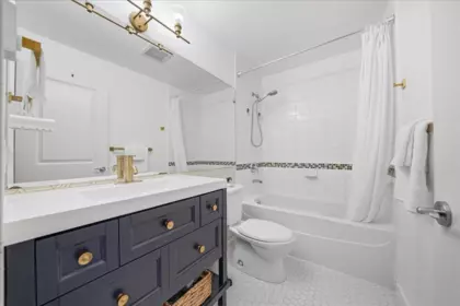 Laundry Room Photo of 19 621 Langside Avenue, Coquitlam, BC
