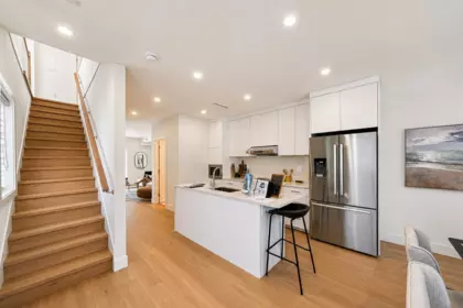 Kitchen Island Photo of SL6 9880 Granville Avenue, Richmond, BC