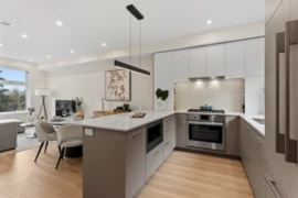 311 342 Mountain Highway, North Vancouver, BC