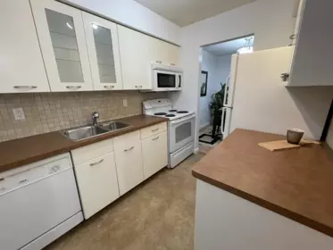 Breakfast Nook Photo of 1912 10620 150 Street, Surrey, BC