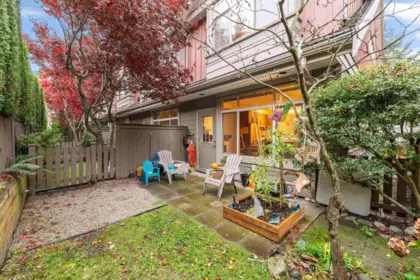 Kitchen Photo of 42 15151 34 Avenue, Surrey, BC