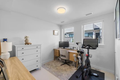 Primary Bedroom Photo of 203 650 E 2nd Street, North Vancouver, BC