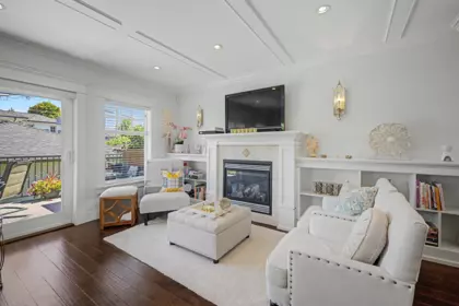 Breakfast Nook Photo of 952 Grand Boulevard, North Vancouver, BC