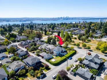 952 Grand Boulevard, North Vancouver, BC, North Vancouver — Single Family Residence for sale
