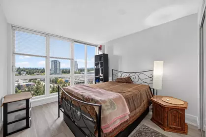 Family Room Photo of 1903 13688 100 Avenue, Surrey, BC