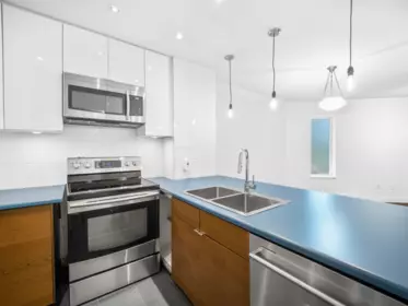 Primary Bedroom Photo of 105 3191 Mountain Highway, North Vancouver, BC