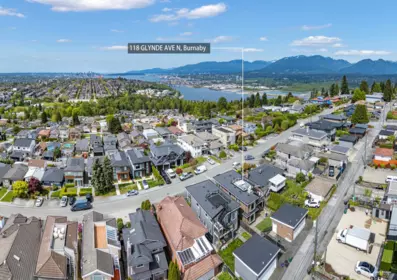 118 N Glynde Avenue, Burnaby, BC, Burnaby — Single Family Residence for sale