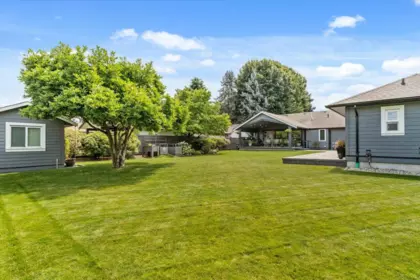 Outdoor Kitchen Photo of 46265 Roy Avenue, Chilliwack, BC