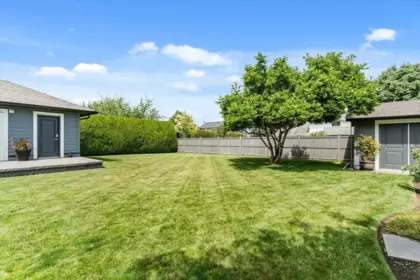 Swimming Pool Photo of 46265 Roy Avenue, Chilliwack, BC