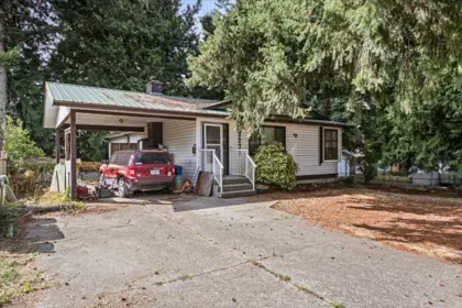Living Room Photo of 2277 Mouldstade Road, Abbotsford, BC