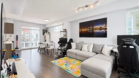 Family Room Photo of 31 10735 84 Avenue, Delta, BC