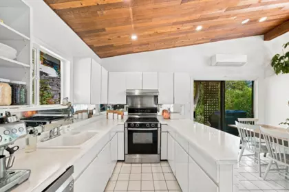 Pantry Photo of 2787 Panorama Drive, North Vancouver, BC