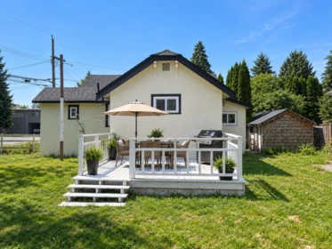 Dining Area Photo of 46055 Cleveland Avenue, Chilliwack, BC