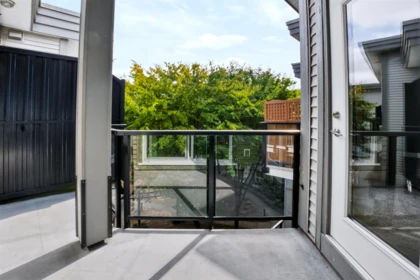 Basement Recreation Room Photo of 523 13733 107a Avenue, Surrey, BC